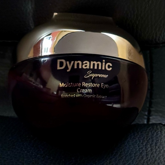 NIB Dynamic Supreme Moisture Restore Eye Cream - Picture 4 of 4